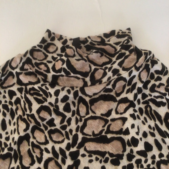 BCBGMAXAZRIA SNAKE PRINT MOCK NECK SHIRT  SMALL - Picture 7 of 7